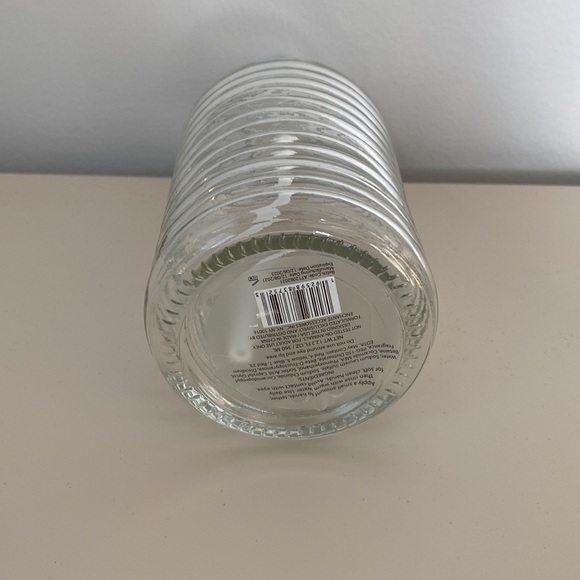 ⭐️ 2 for $10 Ribbed glass soap dispenser - Picture 2 of 4